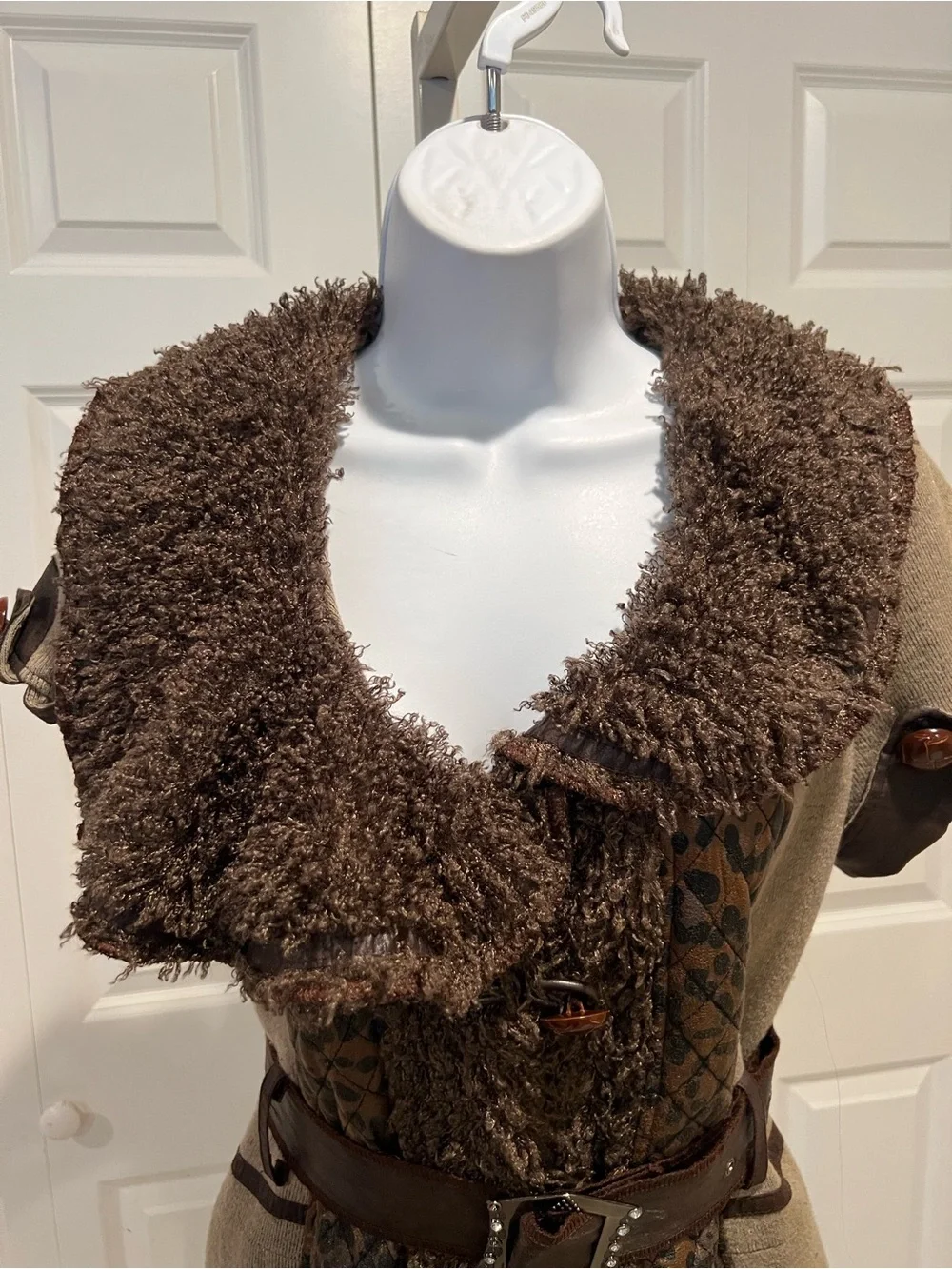 Women's Brown Faux Fur Trim/Wool  Short Coat with Belt